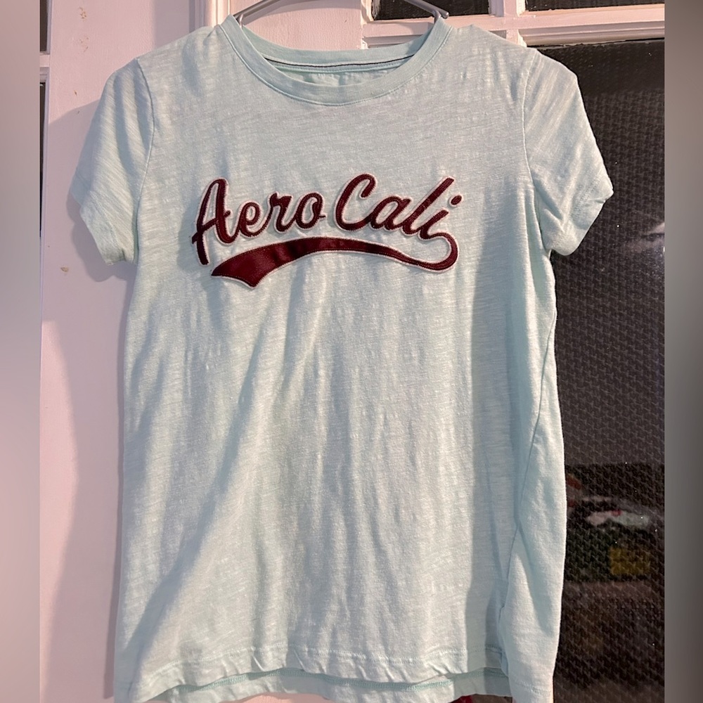 Women’s size small, aéropostale t-shirt